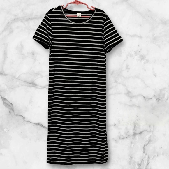 Girl’s Lot of 4 dresses. Size 9-10 - Picture 7 of 13